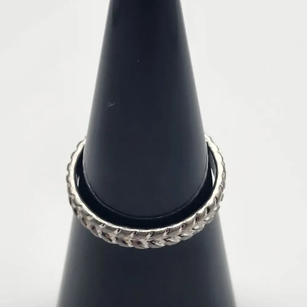 Vintage Uncas Silver Tone Ring (7)